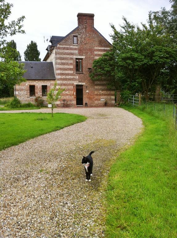 Bed and Breakfast Le Petit Manoir De La Vernelle Fourmetot Exterior foto
